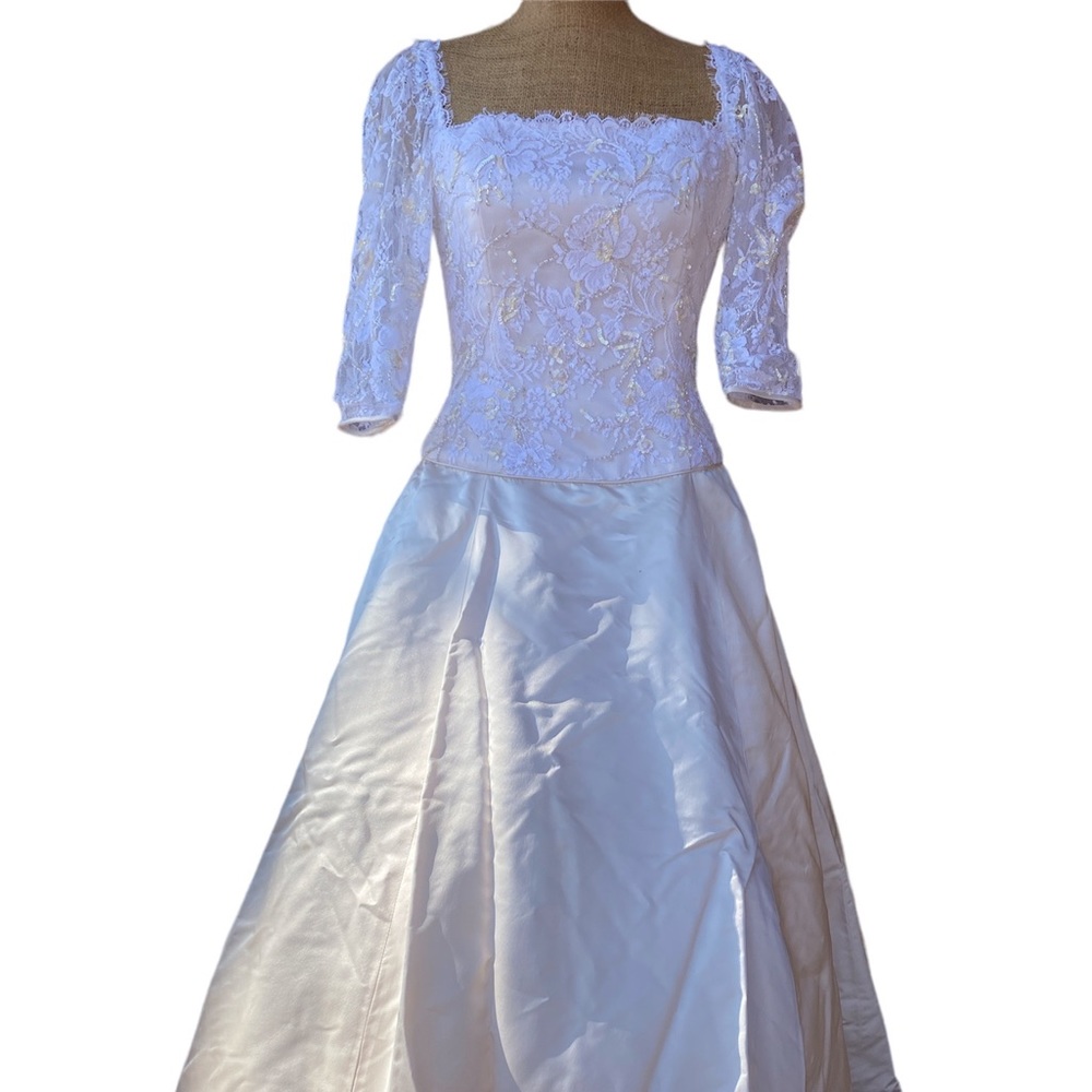The Diamond Collection Bridal Gown Size 4